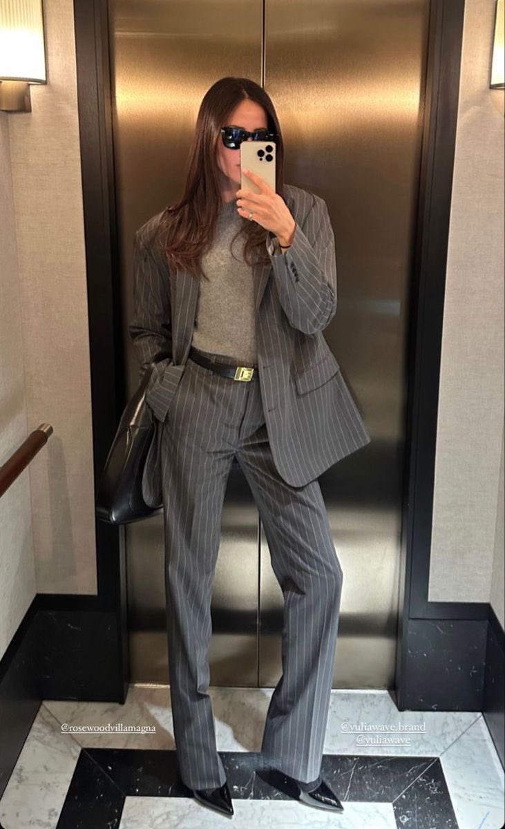 darkgloomysky's tweet photo. Who is she? 🤩 https://t.co/Hwnh3yDpXa
