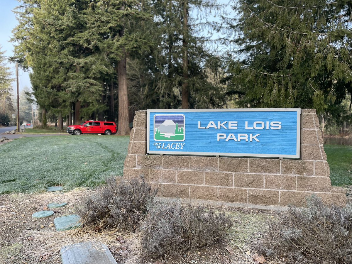 TRAINING ALERT*
Starting today at 10:00AM and continuing all week, your LFD3 water rescue team will be conducting ice rescue training at Lake Lois Park, located at 7th AV and Carpenter. Our Rapid Entry Rescue Swimmers will be on the ice and in the water, rescuing “victims”.
