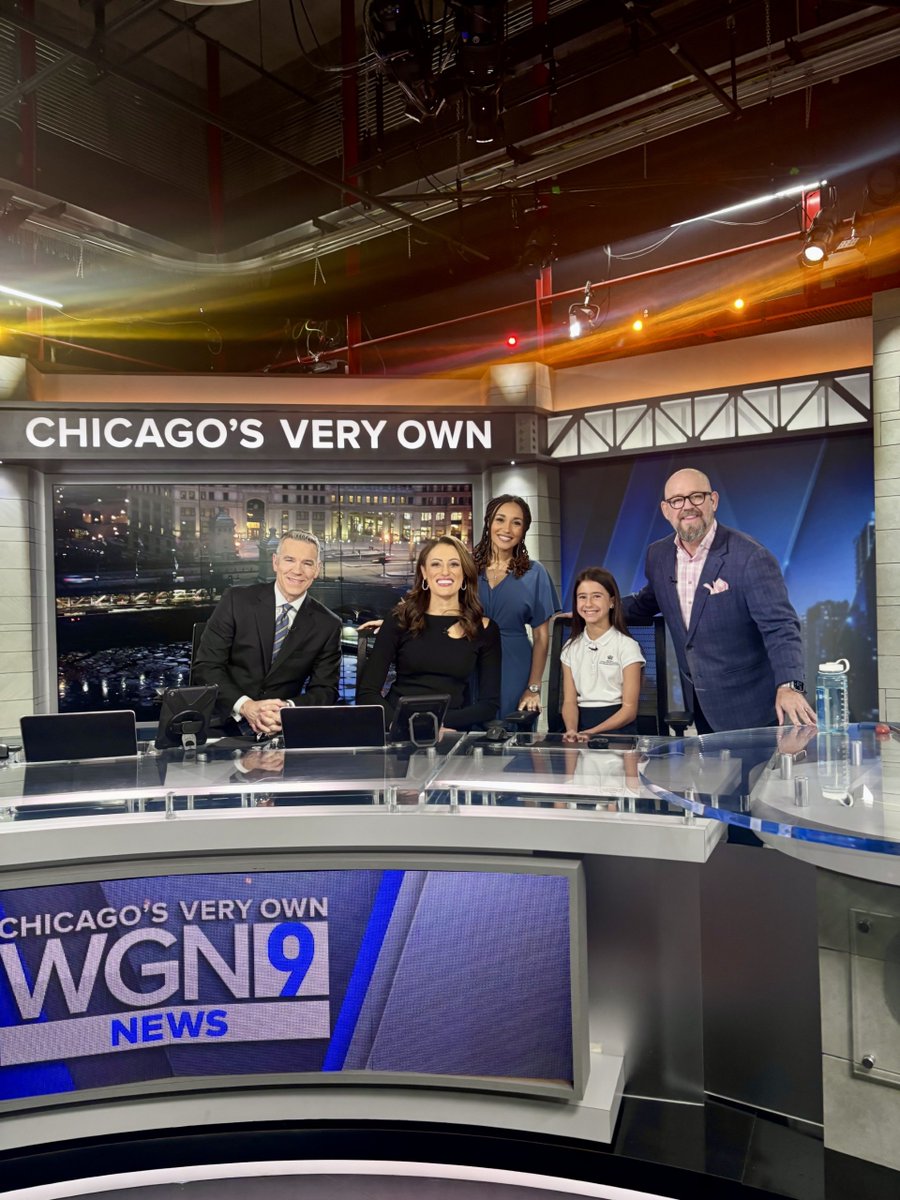 BISCSouthLoop's tweet image. Big shoutout to Lila for brightening our Friday AND bringing the sunshine this week! She absolutely nailed her guest weather spot on WGN Morning News. Thanks for the warm vibes (literally!) Lila! We need you on speed dial when those Chicago temps start to dip again. #Sunshine