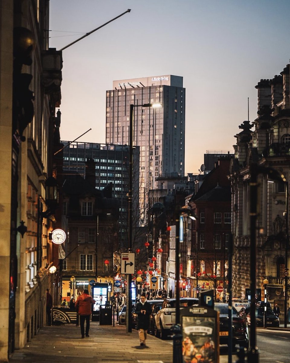 Winter sunsets in Manchester just hit different! 😍

📸 Thanks for tagging us <a href="/manc_wanderer/">Nathan Whittaker</a>
