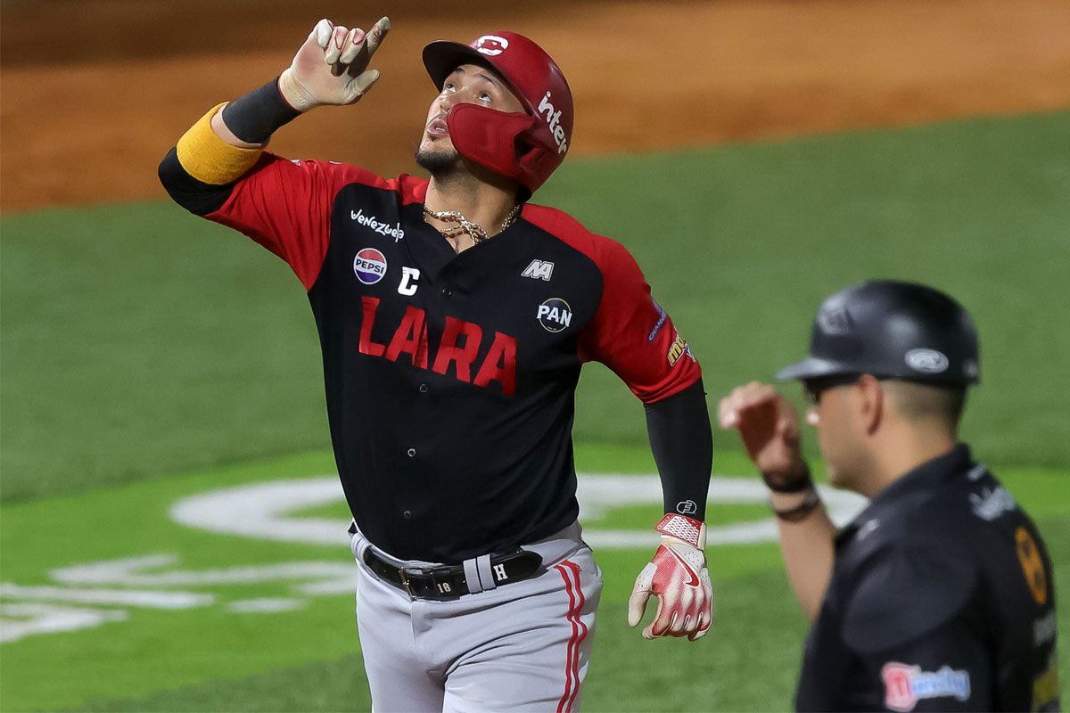 Ildemaro Vargas fue el MVP de la final, pero también fue el mejor jugador ofensivo de Lara esta postemporada.

87 AB / 3 HR / .552 OBP / 133 wOBA+

Además de ser 33% mejor que el bateador promedio de la liga, se embasó un 55% de las veces que tomó turno.

Bujía ofensiva 🔥