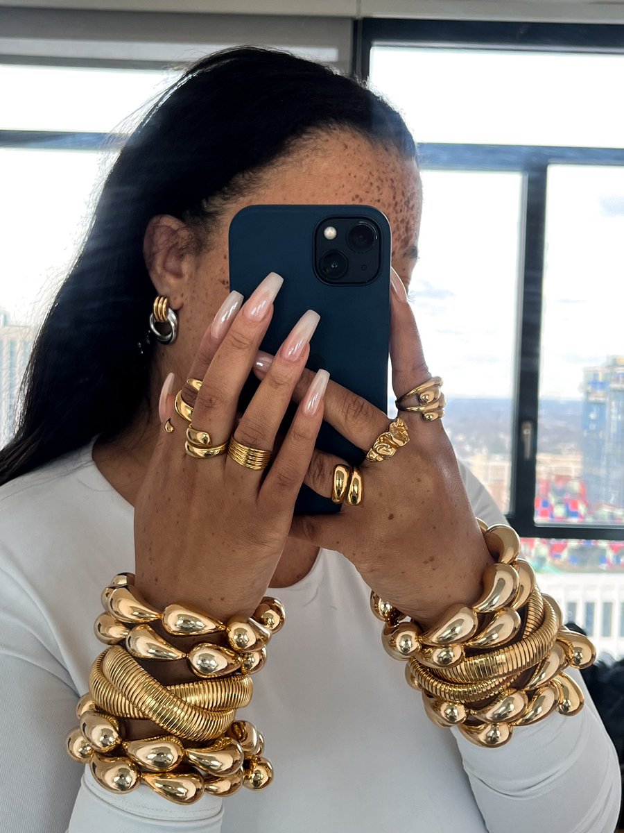 shayyyyworld's tweet photo. I think I did it again 😮‍💨 I am in love with this look . https://t.co/zzPGzdYWCs