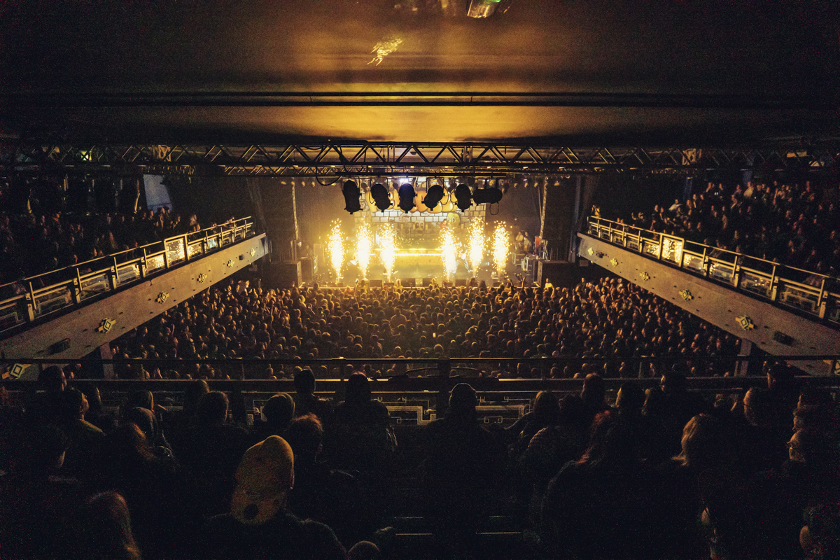 O2 Academy Birmingham (@o2academybham) on Twitter photo UK pop-punk kings <a href="/NeckDeepUK/">Neck Deep</a> kicked off their most recent tour with us in Birmingham - they well and truly set the gold standard ๐ค
๐ธ <a href="/cnewtonphoto/">conrad</a> for <a href="/academyamg/">Academy Music Group</a> (๐ฑ๐ญ๐ฆ๐ข๐ด๐ฆ ๐ฅ๐ฐ ๐ฏ๐ฐ๐ต ๐ถ๐ด๐ฆ ๐ธ๐ช๐ต๐ฉ๐ฐ๐ถ๐ต ๐ฑ๐ฆ๐ณ๐ฎ๐ช๐ด๐ด๐ช๐ฐ๐ฏ)
O2 Academy Birmingham - 24.01.25 UK pop-punk kings <a href="/NeckDeepUK/">Neck Deep</a> kicked off their most recent tour with us in Birmingham - they well and truly set the gold standard ๐ค
๐ธ <a href="/cnewtonphoto/">conrad</a> for <a href="/academyamg/">Academy Music Group</a> (๐ฑ๐ญ๐ฆ๐ข๐ด๐ฆ ๐ฅ๐ฐ ๐ฏ๐ฐ๐ต ๐ถ๐ด๐ฆ ๐ธ๐ช๐ต๐ฉ๐ฐ๐ถ๐ต ๐ฑ๐ฆ๐ณ๐ฎ๐ช๐ด๐ด๐ช๐ฐ๐ฏ)
O2 Academy Birmingham - 24.01.25