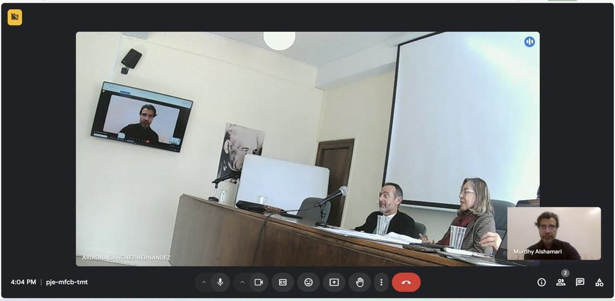 MurdhySyntax's tweet image. تشرفت اليوم بمناقشة رسالة دكتوراة في علم اللغة النفسي و الادراكي، في جامعة مدريد كومبلوتنسي، إسبانيا🇪🇸 
Universidad Complutense de Madrid
قدمت الباحثة الرائعة &apos;عبير حكمي&apos; رسالتها الرائعة و التي تناقش فيها تأثير الوسواس القهري و طرق اكتشافه من خلال تحديد عبارات و أدوات لغوية تشير…