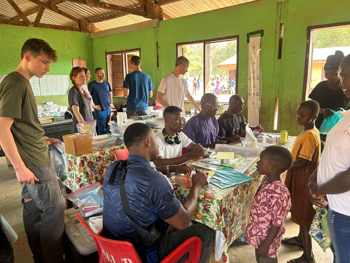 Medical professionals braved the harsh weather and local dispute to provide essential care to about 2000 people across 4 communities in the Nkwanta South Municipality of the Oti Region offering not just treatment but hope that compassion thrives in the face of adversity. #inus