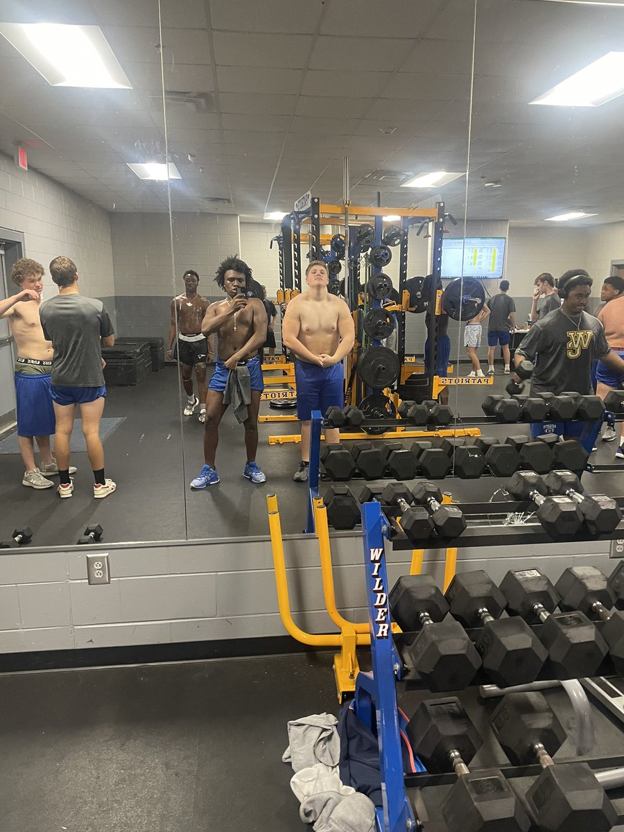 Another good day in the Weight Room 💪
#wilcoxpatriots <a href="/RobStowe4/">Coach Rob Stowe</a>