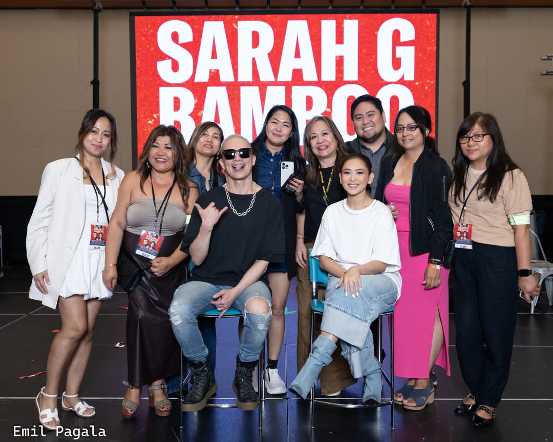 Nakita ko lang sa timelime ko while browsing..

Nakakaaliw  na very close na si Sarah G at Bamboo...

..iba din naman ang saya makita 'yung  pure joy at  happiness ni Bamboo while performing with Sarah  and  during  photo ops...Enjoy na enjoy ang sir.. :)

📸: Sir Emil Pagala