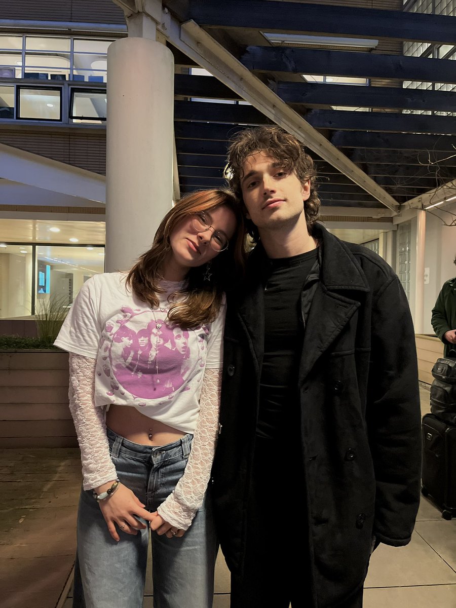 elkeinecstasy's tweet photo. Me with Eli today at the listening event https://t.co/riV5m3bL5r