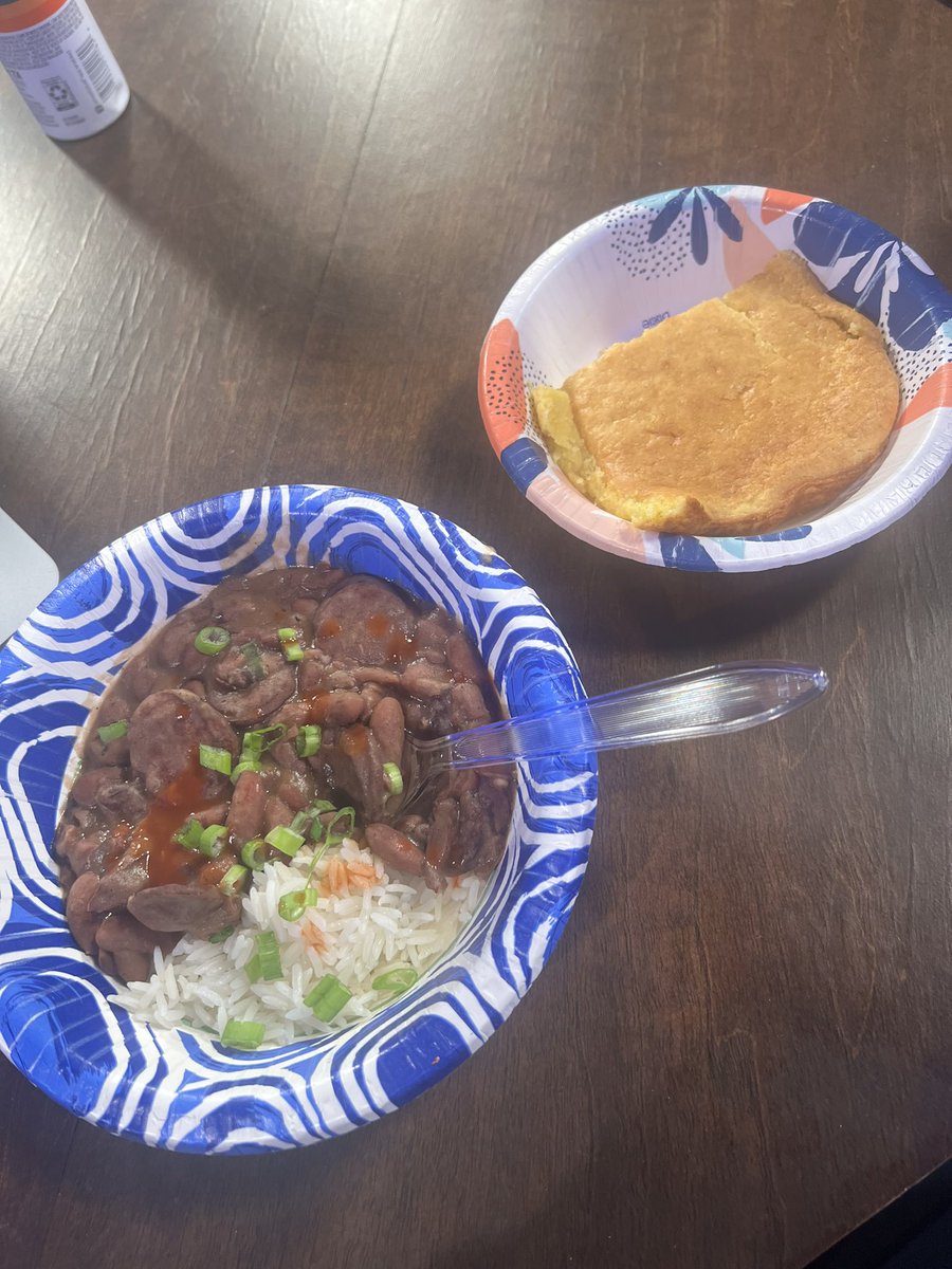 PFTCommenter's tweet photo. Im gonna eat my way out of the pain. Shoutout @MeganMakinMoney for the red beans rice and cornbread https://t.co/HOdspNa2QI