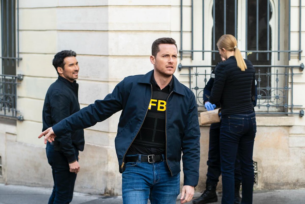 Ocelotl_Mx's tweet photo. Repost . . .
FBI INTERNATIONAL is back with new episodes Tuesday nights on @CBS @jesseleesoffer @jayhayden00 💥💥 @WolfEnt 
bts
🤳ethosentla©

#MidSeason #TheKillFloor #INT409
#JesseLeeSoffer #JesseFBIEra #WesMitchell #FlyTeam✈️
#FBIFam #TheFBIs #FBIIntEpisodes https://t.co/DF3M8hCpgy