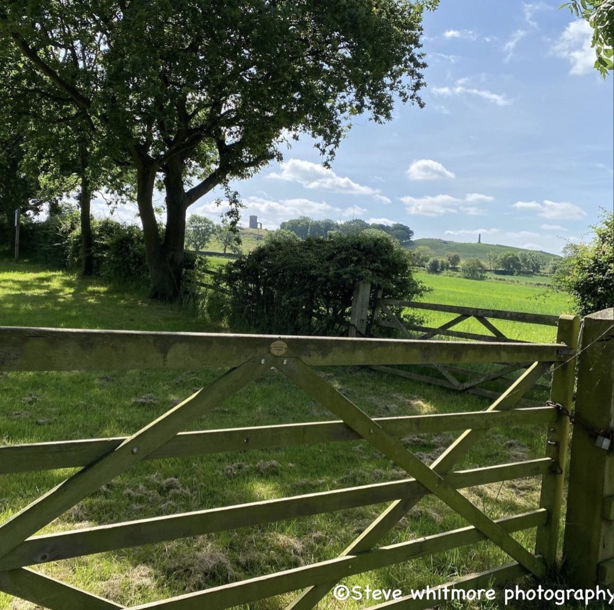 LoveOfGates's tweet photo. Round 1 of the 1st #GateGrandPrix25 Cat: Rural Gates. Grp: 1 (Zoom in for details)
Order left to right top then bottom.
Poll below closes in 24 hours time. 
@OrMakeOne On Pennine Way
@stevelcfcw Old John view
@AlisonPailing Scilly Gate
@Hellouwhite Tarn Hows gate https://t.co/314z9sekrz