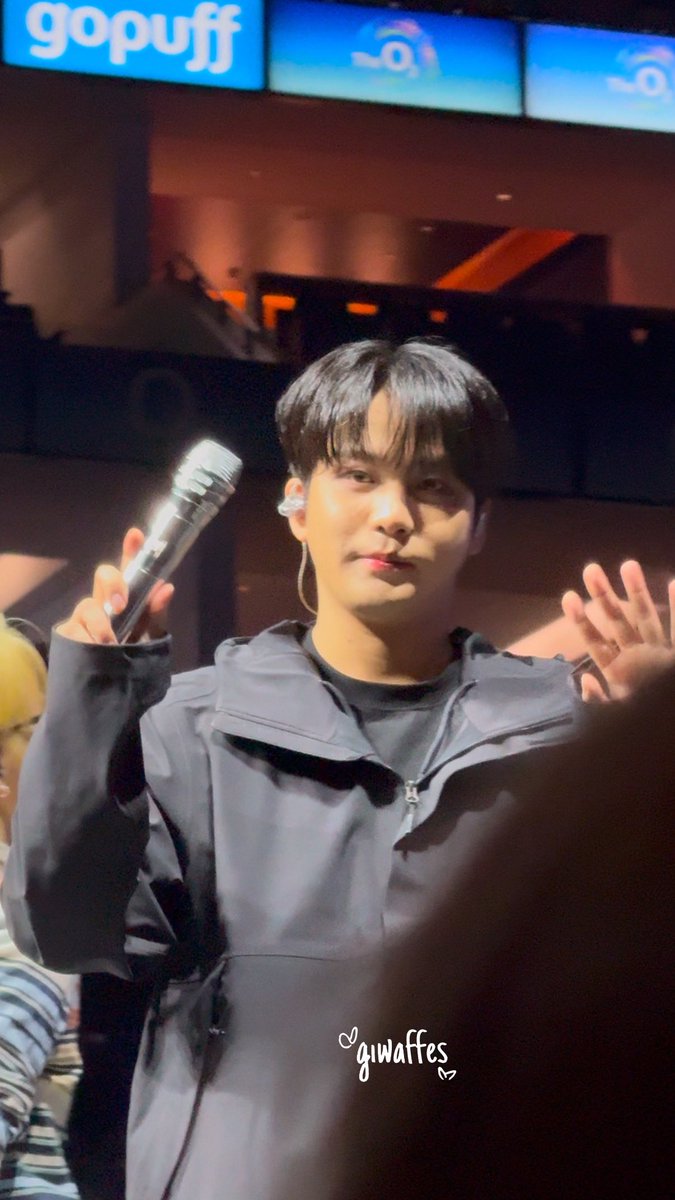 soundcheck jongho 🥰
#ATEEZinLondon 
#JONGHO #종호