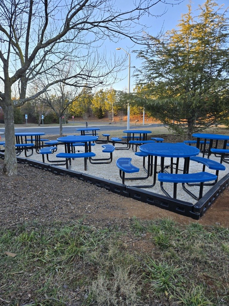 VirginiaCrossEl's tweet photo. Our PTA goes above and beyond to support our students, staff, and community. Their most recent project is now complete -- a beautiful outdoor learning and gathering space for students! ☀️💙 #VCEPTA #VCEPride https://t.co/SN0VXnI9jQ