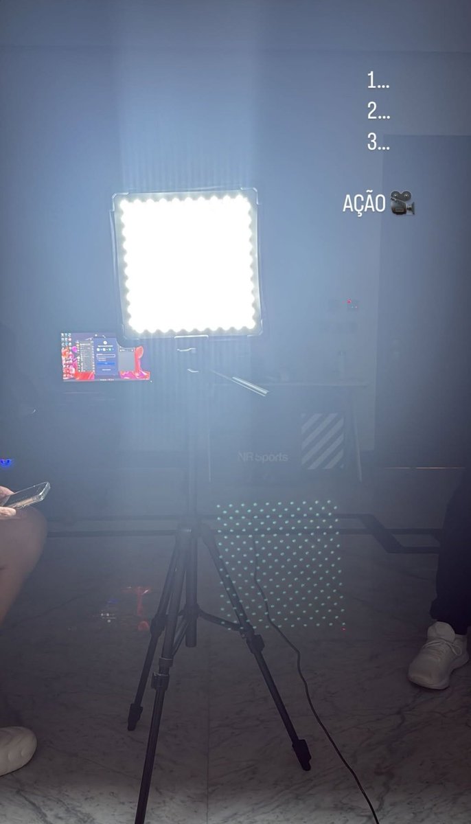 TeamNey10's tweet image. الاسطورة نيمار ستوري IG: 📽