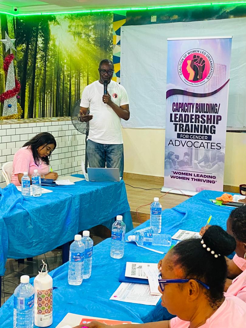 PSlaboh's tweet photo. It was another awesome time to impart knowledge during the capacity building training programme for Coalition of women-led Organisation in Bayelsa State where I spoke as a Resource person today on the topic: Understanding the Game and Benefits of Coalition. https://t.co/Q4Lwx2xgaY
