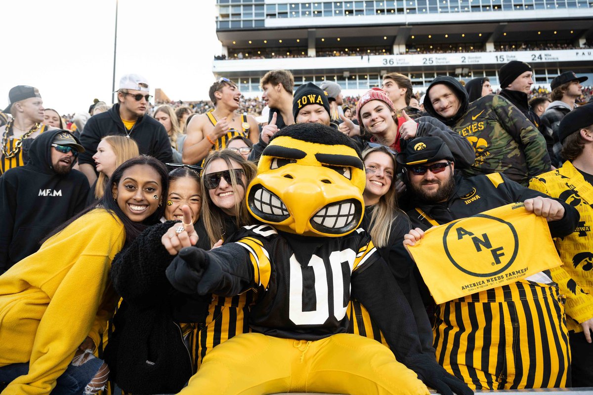 Frederick M Ards III (@behumblefredd) on Twitter photo #AGTG BLESSED TO RECEIVE AN OFFER FROM IOWA !!! <a href="/JonesHSFootball/">Jones Tigers Football</a> <a href="/Abdul_Hodge/">Abdul Hodge</a> <a href="/adamgorney/">Adam Gorney</a> <a href="/JohnGarcia_Jr/">John Garcia, Jr.</a> <a href="/ChadSimmons_/">ChadSimmons</a> <a href="/On3Keith/">Keith Niebuhr</a> <a href="/TomLoy247/">Tom Loy</a> <a href="/RivalsFriedman/">Adam Friedman</a> <a href="/TheIowaHawkeyes/">The Iowa Hawkeyes</a> <a href="/Andrew_Ivins/">Andrew Ivins</a> <a href="/JeremyO_Johnson/">Jeremy Johnson</a> <a href="/coachNmoody/">Nick Moody</a> #AGTG BLESSED TO RECEIVE AN OFFER FROM IOWA !!! <a href="/JonesHSFootball/">Jones Tigers Football</a> <a href="/Abdul_Hodge/">Abdul Hodge</a> <a href="/adamgorney/">Adam Gorney</a> <a href="/JohnGarcia_Jr/">John Garcia, Jr.</a> <a href="/ChadSimmons_/">ChadSimmons</a> <a href="/On3Keith/">Keith Niebuhr</a> <a href="/TomLoy247/">Tom Loy</a> <a href="/RivalsFriedman/">Adam Friedman</a> <a href="/TheIowaHawkeyes/">The Iowa Hawkeyes</a> <a href="/Andrew_Ivins/">Andrew Ivins</a> <a href="/JeremyO_Johnson/">Jeremy Johnson</a> <a href="/coachNmoody/">Nick Moody</a>