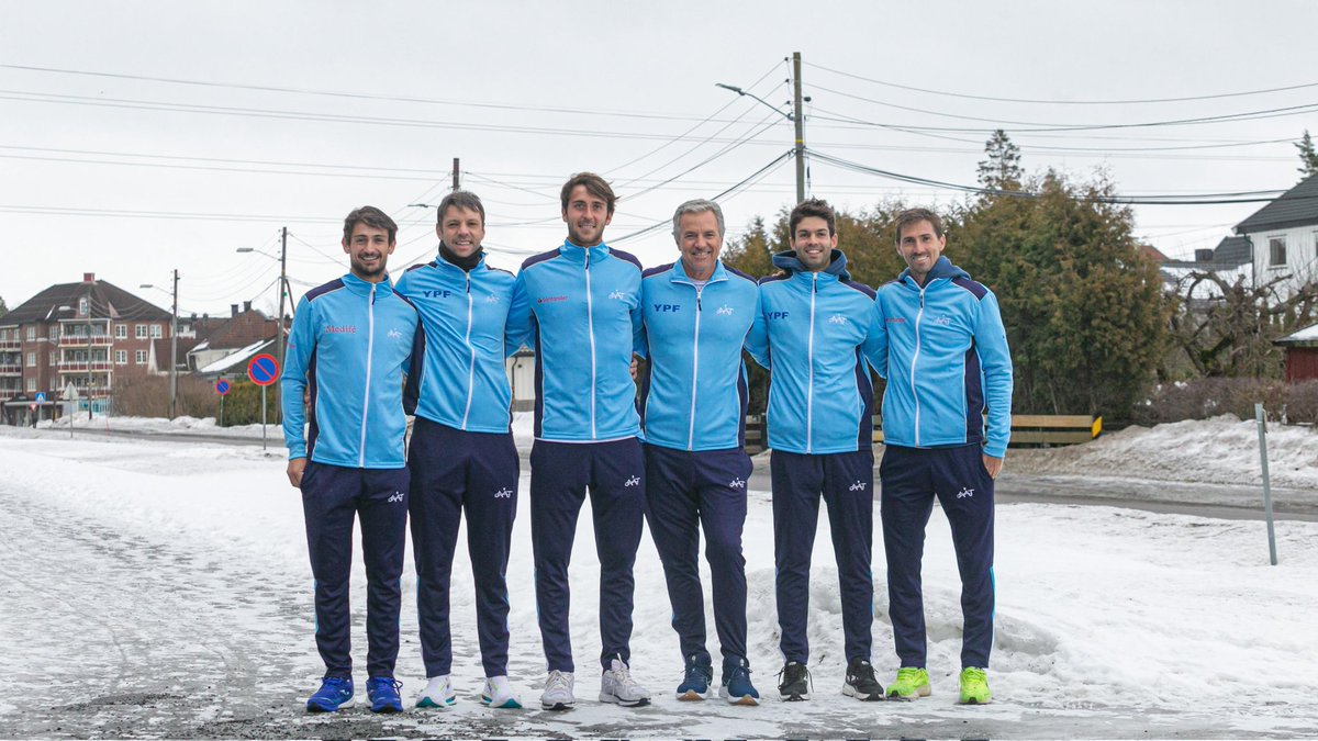 ¡Foto oficial! ❄️📸

🔸️Argentina tuvo su primera jornada de trabajo con el equipo completo de cara a la serie frente a Noruega por la #CopaDavis.

📸 Crédito: Omar Rasjido / Prensa AAT