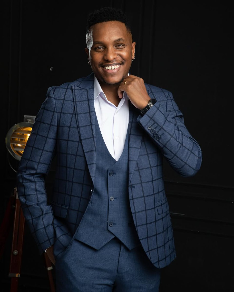 Our #MCM today is the super talented Kenyan actor <a href="/LenanaKariba/">Lenana Kariba</a> 🇰🇪, one of the lead stars in Kash Money—a gripping new Kenyan drama series premiering on Netflix this Friday, January 31st! 🔥 Don’t miss it!
A THREAD ON WHY WE LOVE LENANA ⤵️
1/7