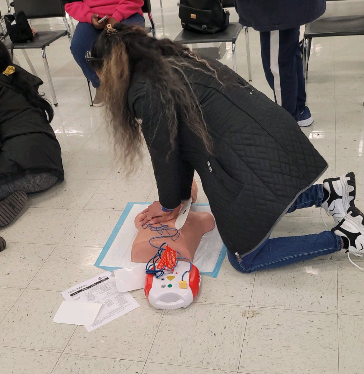 MDCPSOperations's tweet image. This weekend schools across the district celebrated #CPRMiami Day! 🫀💪 Teaching life-saving skills to empower students and staff to respond in emergencies. #LifesavingEducation #MDCPS #MDCPSYourBestChoice”