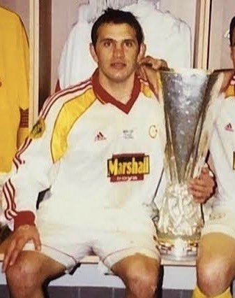 ysfogl's tweet photo. Eksik olan yerleri doldurun geri kalanı bu adam bırakın #TransferlerleBirlikteZafere https://t.co/dDtNrLQBY4