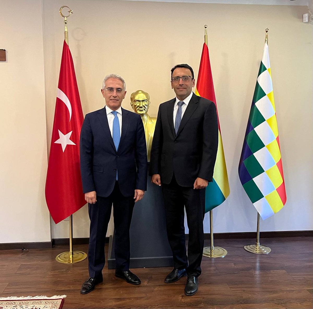 Türkiye in Bolivia tweet media