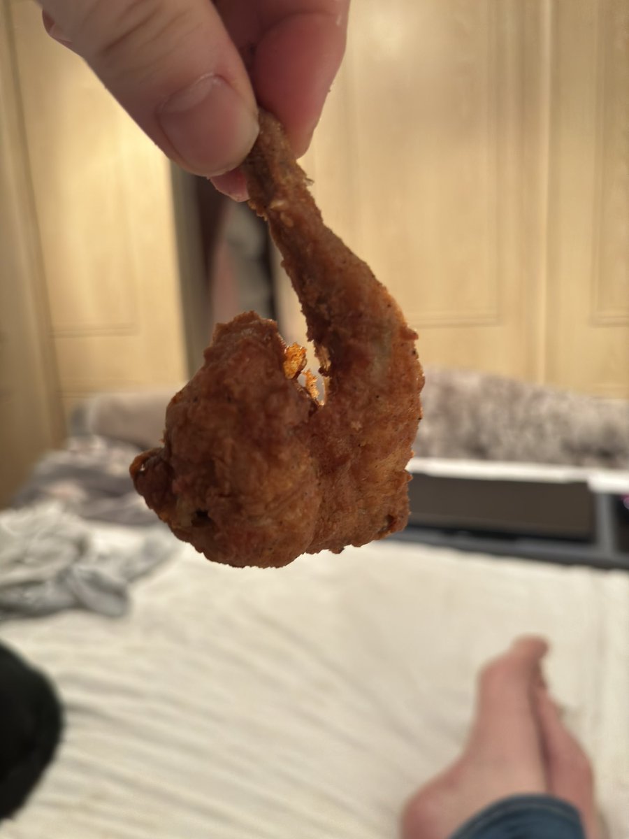 MatimusPrime89's tweet photo. @KFC_UKI seriously? https://t.co/P8YBwB3uDz