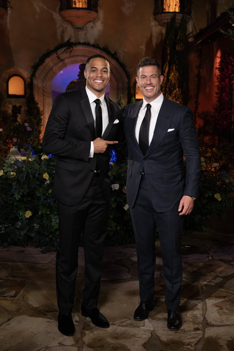 Happy Bachelor Premiere Night 🌹 

#TheBachelor #BachelorNation