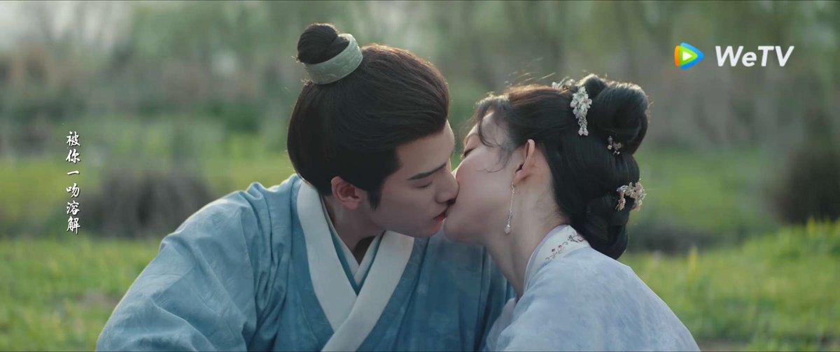 femeec's tweet photo. Omg what a beautiful episode #ep34 #Blossom #TheEnd #LiYunrui and #MengZiyi
It's been a while since I lose so many sleep as I'm so eager to watch this. Beautiful execution, visuals and undeniable chemistry.
I love the excitement like I did in the Double. But the ❤️ is better https://t.co/63odnUc3Wk