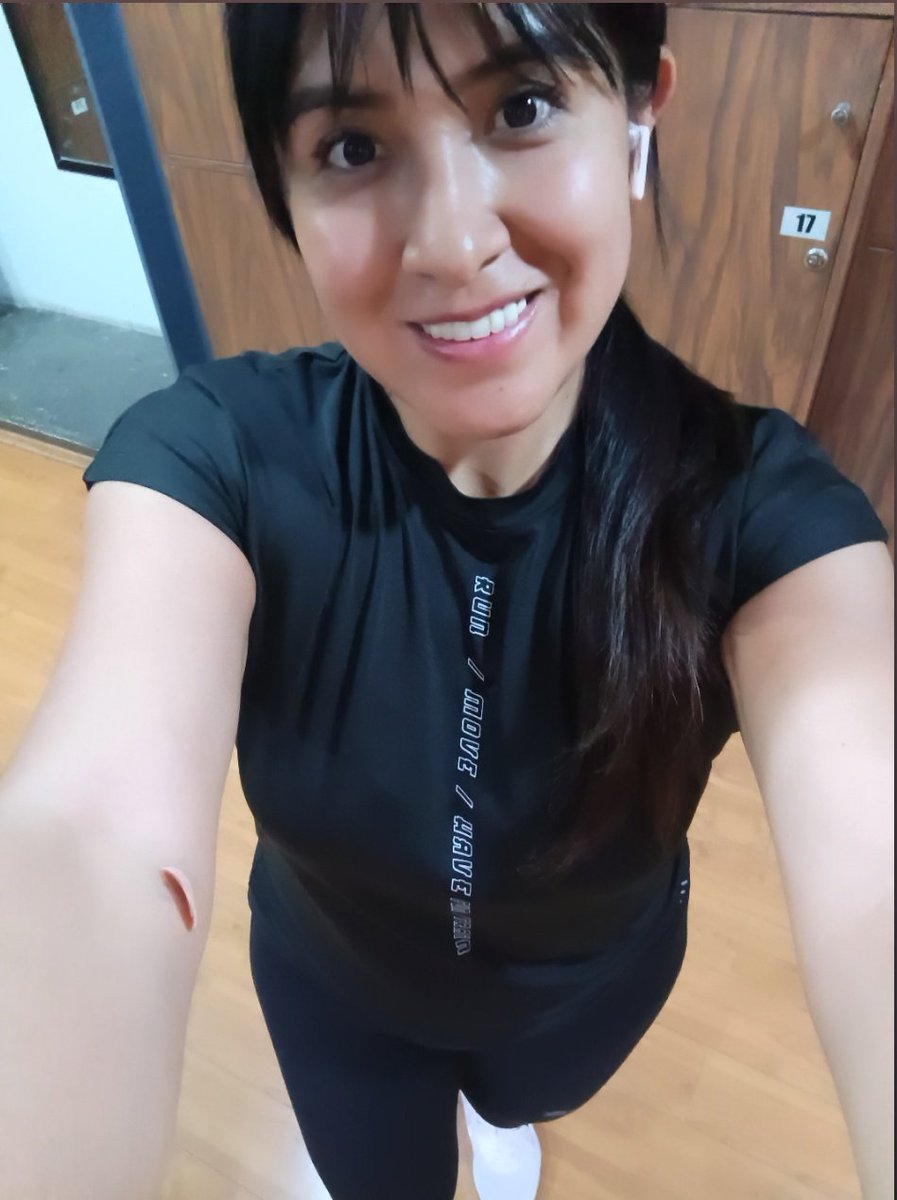 LecturasdeClari's tweet photo. Así mi fin de semana en ejercicio 😜🫶🏽✨ https://t.co/6MQok3AsZV