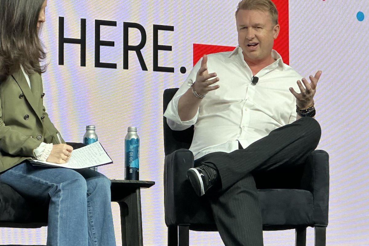 “Taking control of your data is important, but aren’t you worried about login fatigue?”
“There shouldn’t be a million logins. But there shouldn’t be one. Or two.” - Jeff Green, CEO The Trade Desk #IABALM