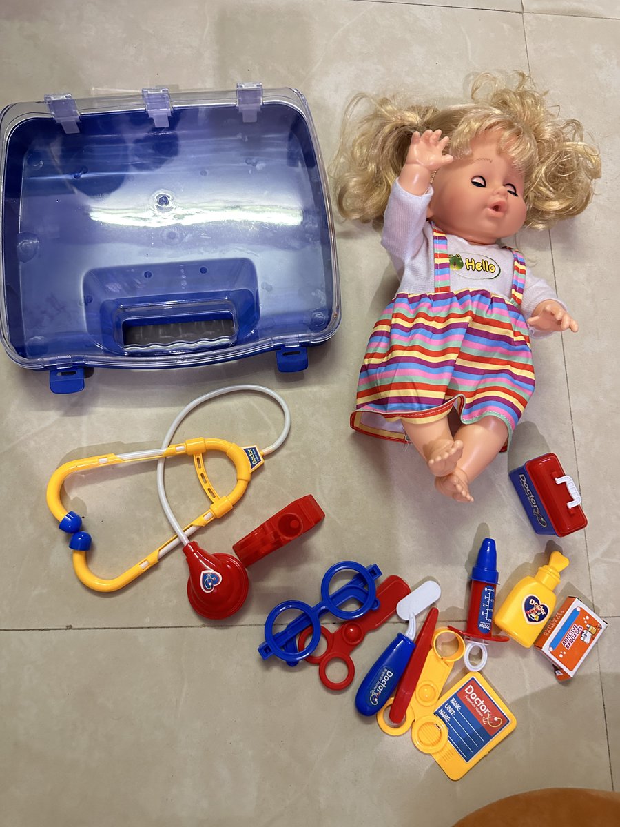 Dr_AJ_MD's tweet photo. Took the sick baby doll to the doctor! The doctor was a bit impatient but treated well! So baby happy:)
#DoctorGame #AuntNiece #PlayTime #BabyGirl #Toddlers #SheIsNextInFam ๐ https://t.co/52TS4RzFr6