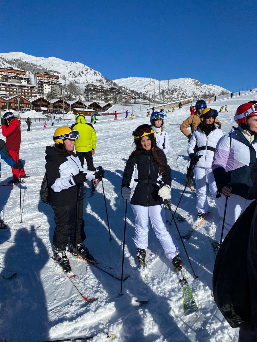 TaylorHighSki25's tweet photo. Learning the basics yesterday ⛷️❄️ https://t.co/HViWxzDoLx