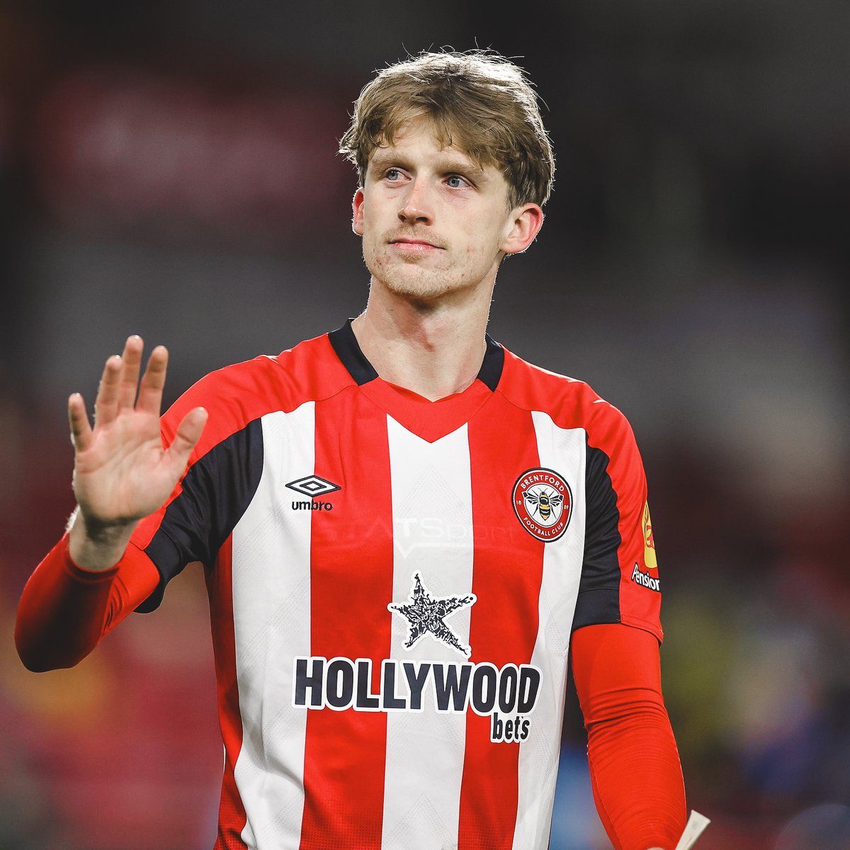 BrentfordFC's tweet photo. Best of luck, Mads 💪

Mads Roerslev has joined Wolfsburg on loan until the end of the 2024/25 season