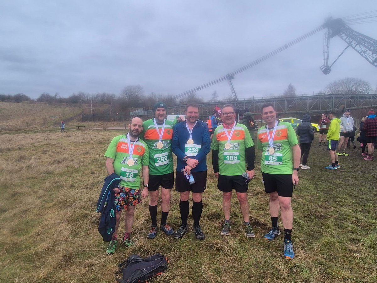Yorkie0479's tweet photo. Out with some of the @SthLeedsLakers yesterday for the St Aidans Winter Beast, lots of mud, freezing cold water and more mud but still a cracking event. https://t.co/iFhqc3d0wg