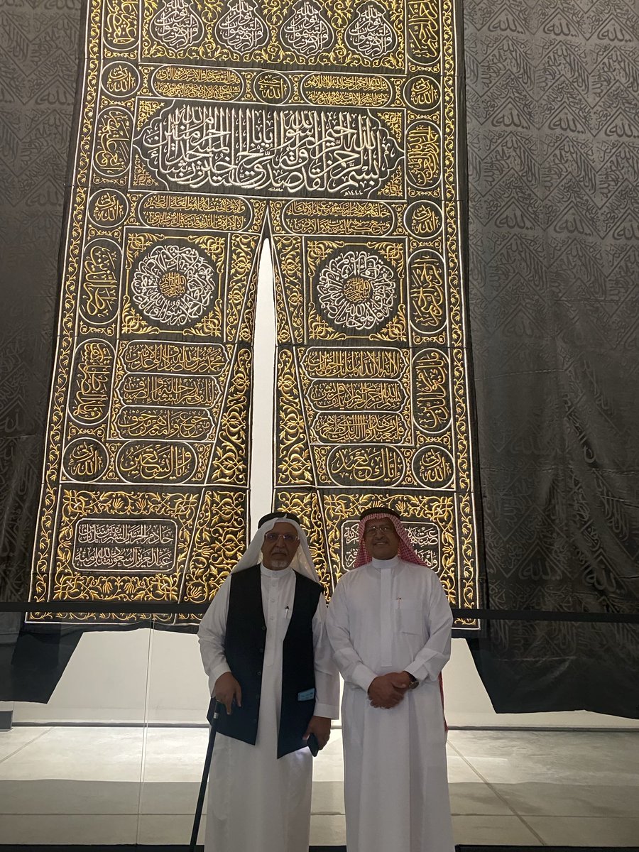 DrMojeb's tweet image. من بينالي الفنون الاسلامية في صالة الحجاج المطار .. معرض فني كبير متميز يستحق الزيارة اكثر من مرة .