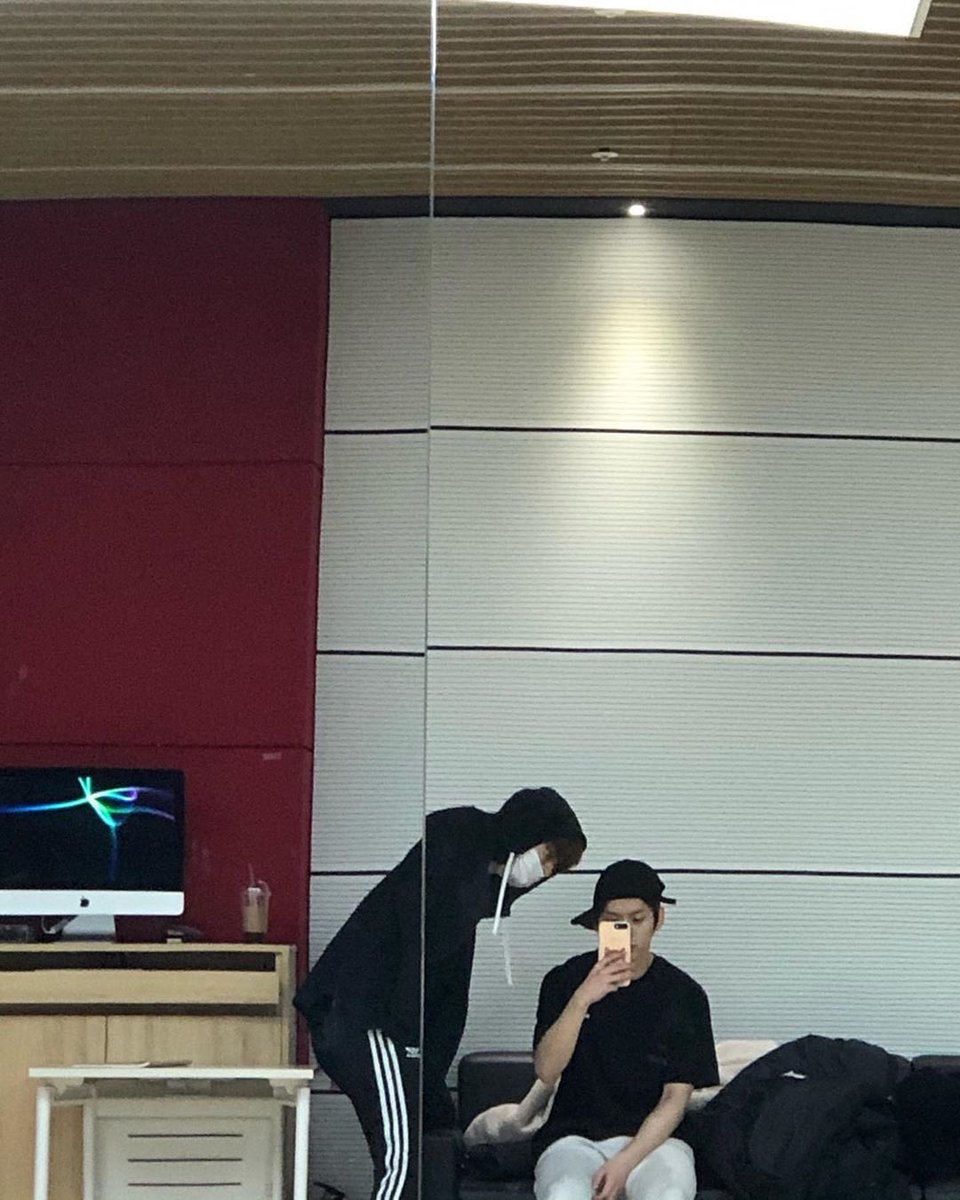 dark__wave's tweet image. esta es la verdadera cara de ꒰ ⋆ ᴋᴏᴋᴏ at work ahora que tocó descansar y me dispuse a ver el #𝑄ue̅ǝnsに𝚍𖦹m de estas muchachinas tan talentosas &amp;gt; &amp;lt; estaré recomendando el #𝖉𝕚·𝚐𝐥eꕨ𝚜𝖍ōw a todos 'cause ៹ ࣪˖🔮 #它是·𝐥a𝕥ā𑁯ե𝕒 la ganadora.

𝑓ull 𖤐 𝔪etal #𝑘ouji