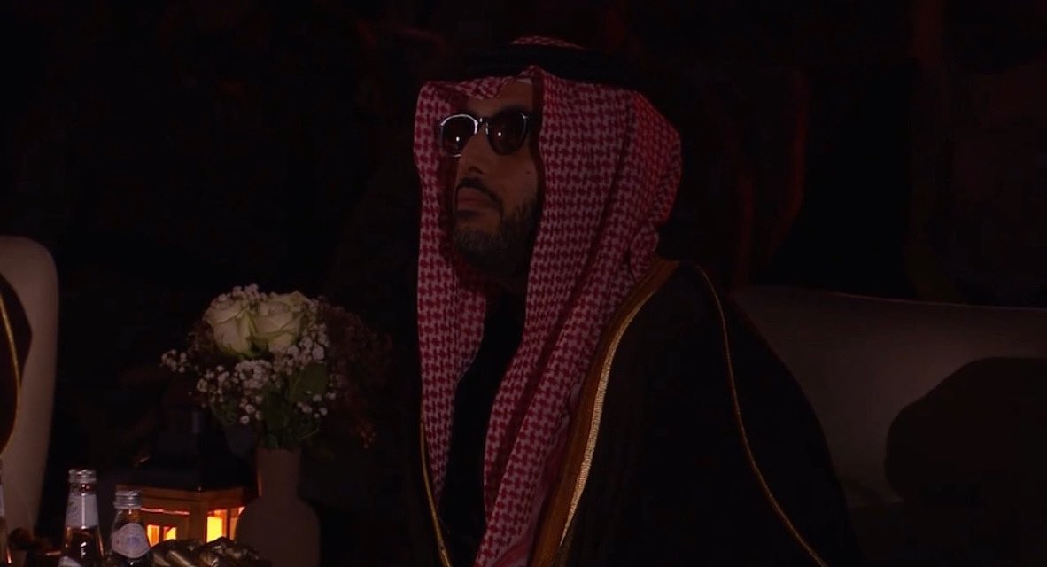 Joj_Alangari's tweet photo. "نبيٌّ تَهادَى النُّـورُ مِنْ طَلعاتِهِ
هنيئًا لِمَنْ صلَّى عليهِ وسلّمَا"
❤️❤️❤️ ﷺ
.
.
#على_خطاه
#InTheProphetsSteps https://t.co/vnJagG4eXE