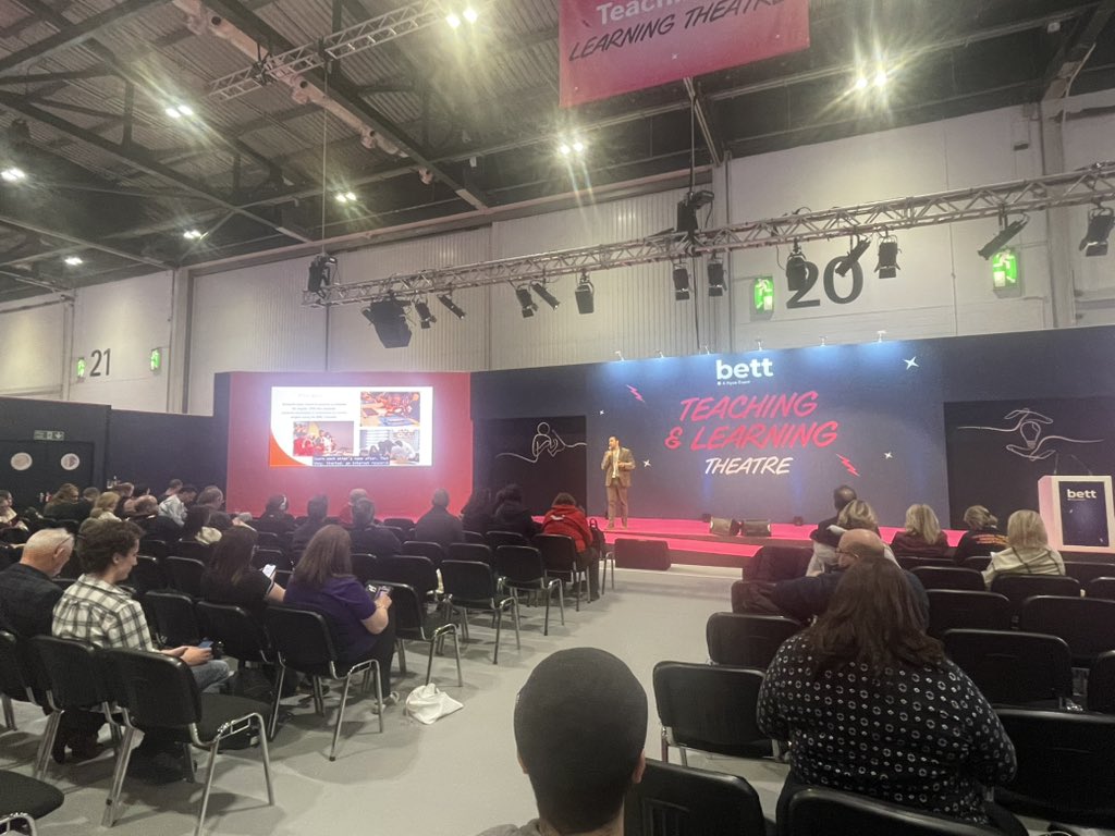 Selçuk Yusuf Arslan (@selcukyarslan) on Twitter photo #BETT2025'de Teaching&Learning Theatre'da düzenlenen TeachMeet etkinliğinde <a href="/scientix_eu/">Scientix</a> tarafından desteklenen STEM Stands Together projemi sunma şansı elde ettim. Aynı zamanda birbirinden değerli öğretmenlerin projelerini de dinledim 🙏 Bu etkinlik için teşekkürler <a href="/dannynic/">Danny Nicholson (Science Fix book out now!!)</a> ve #BETT2025'de Teaching&Learning Theatre'da düzenlenen TeachMeet etkinliğinde <a href="/scientix_eu/">Scientix</a> tarafından desteklenen STEM Stands Together projemi sunma şansı elde ettim. Aynı zamanda birbirinden değerli öğretmenlerin projelerini de dinledim 🙏 Bu etkinlik için teşekkürler <a href="/dannynic/">Danny Nicholson (Science Fix book out now!!)</a> ve
