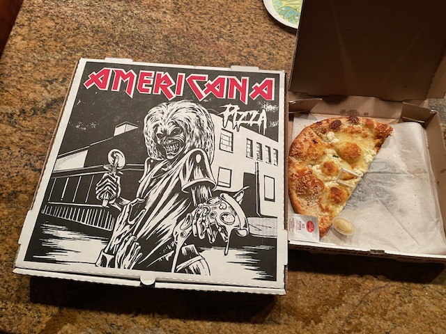 The <a href="/americanaslices/">americanapizza</a> pizza box is just so awesome. Never gets old.