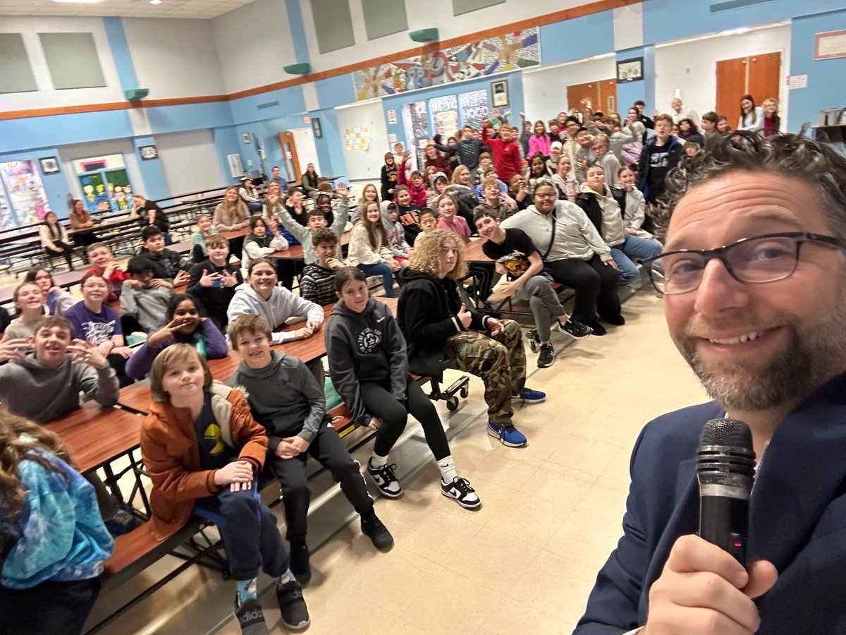 c_jahnigen's tweet photo. Had an amazing time speaking about #powerfiveskills to a group of bright @Kings_Schools 6th graders today! Their curiosity, creativity, and enthusiasm was contagious. It’s always inspiring to see young minds so eager to learn and dream big! #kingsStrong @CISKnights https://t.co/RwfjlHLOvR