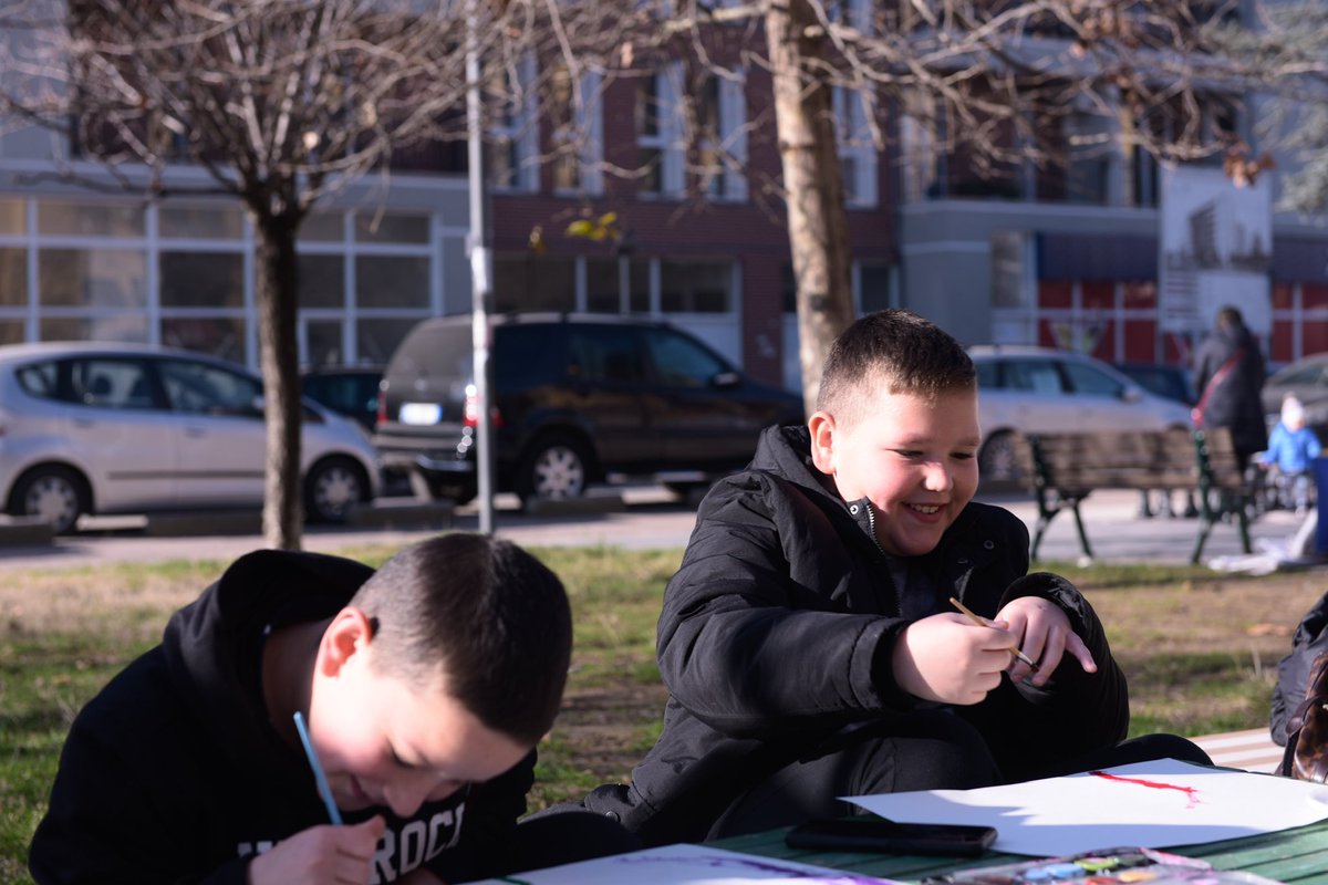 Një ditë e mbushur me lojëra ⚽️, piktura 🎨 dhe mësime për pedalimin. 🚴🏻🧒🏻👧🏻🌟