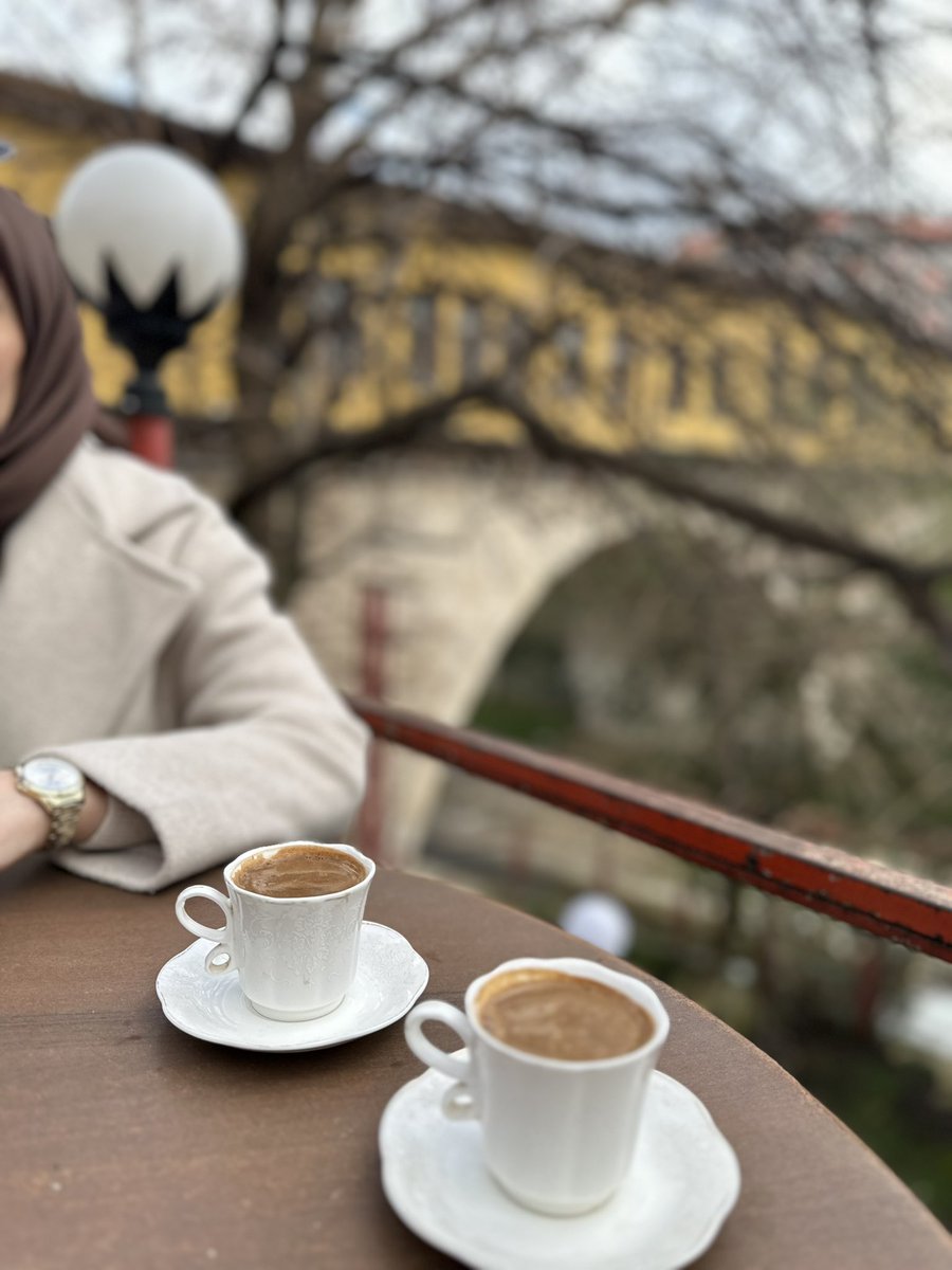 yesimcuma's tweet photo. Irgandı 💛 https://t.co/xY4ifsa552