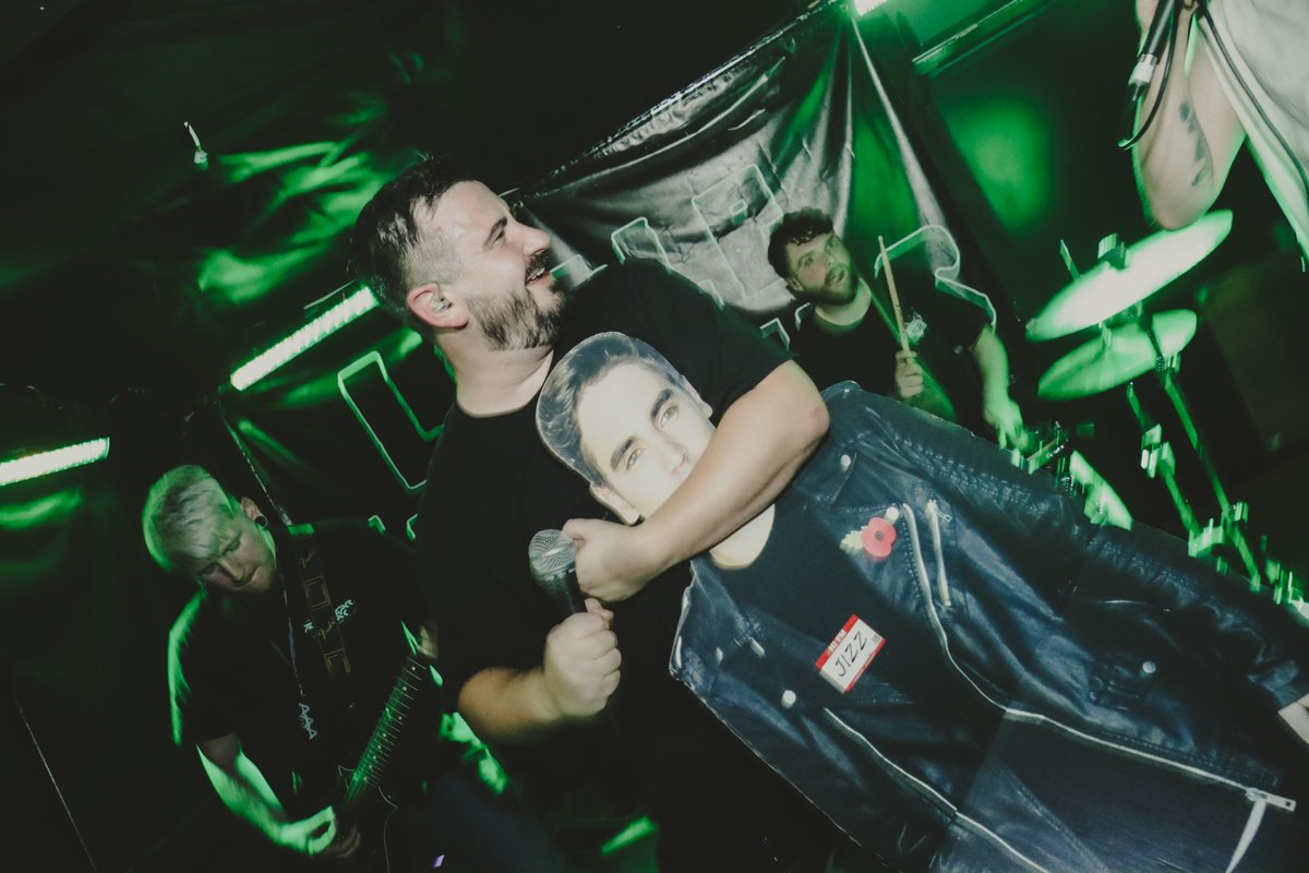 Two Year Break (@twoyearbreak) on Twitter photo Happy Birthday to CHAZZY B π₯
He's not only our guitarist, but our best mate and all round legend! (and the biggest bringer of banter the stage has ever seen) π
SHOW HIM THE LOOOVVEEEE.
πΈ: <a href="/marianneharris/">Marianne Harris</a> Happy Birthday to CHAZZY B π₯
He's not only our guitarist, but our best mate and all round legend! (and the biggest bringer of banter the stage has ever seen) π
SHOW HIM THE LOOOVVEEEE.
πΈ: <a href="/marianneharris/">Marianne Harris</a>