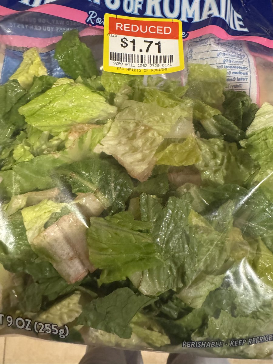 IAMTEEJAI's tweet photo. This is why I try not to order produce for online pickup. @kroger why would anyone pick out this package for a customer and still charge me the regular price $3.79? SMH https://t.co/7H4UMwIV7x