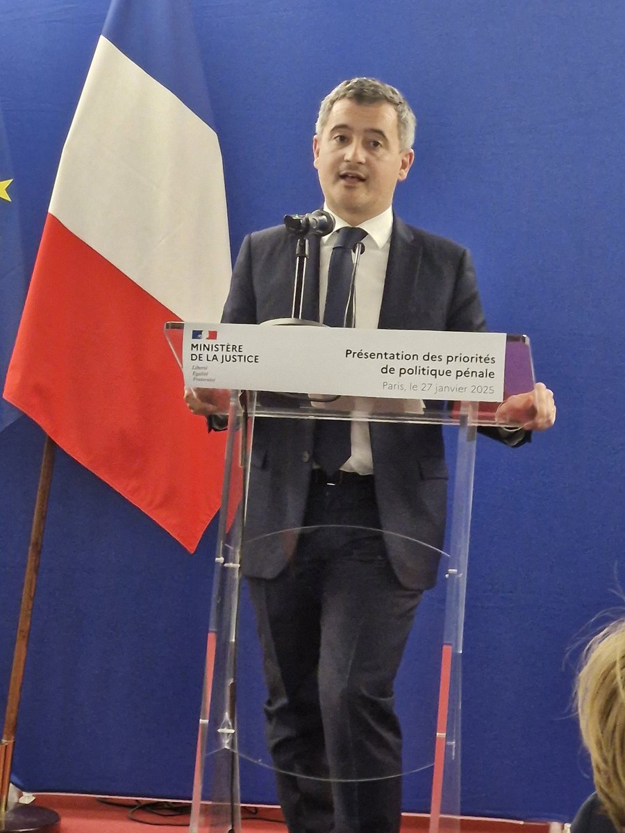 Proc_Compiegne's tweet image. Participation ce jour à Paris à la déclinaison des priorités du garde des Sceaux, Gérald DARMANIN : 

- Lutte contre les narcotrafics 
- Lutte contre les atteintes aux personnes 
- Renforcement des confiscations

Le parquet de Compiègne sera pleinement mobilisé