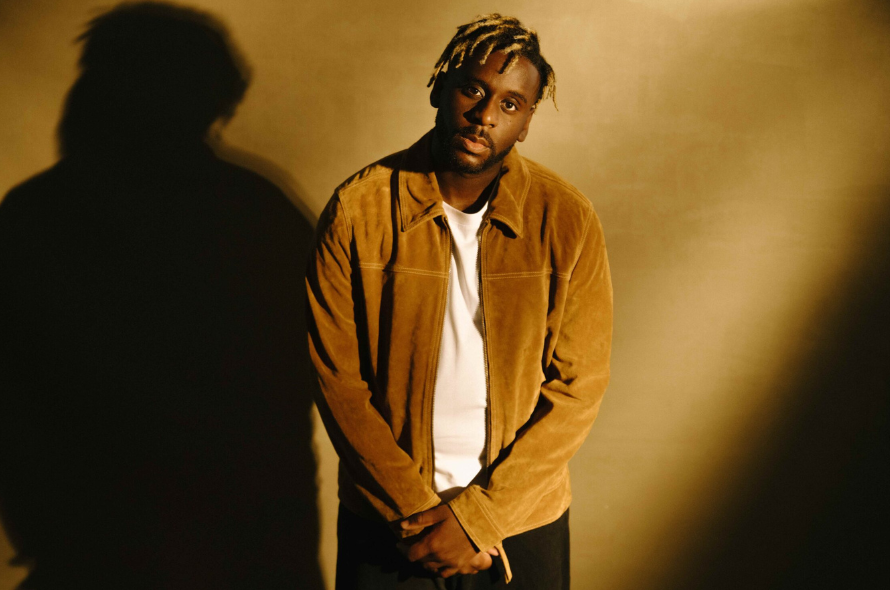 officialcharts's tweet image. Fresh off the back of his #BRITs 2025 nominations, #MylesSmith (@MylesSmithUK) could see #AMinute... break the Top 20 for the first time 📈🚀

Here's your latest Official Albums Chart Update: officialcharts.com/chart-news/ted…