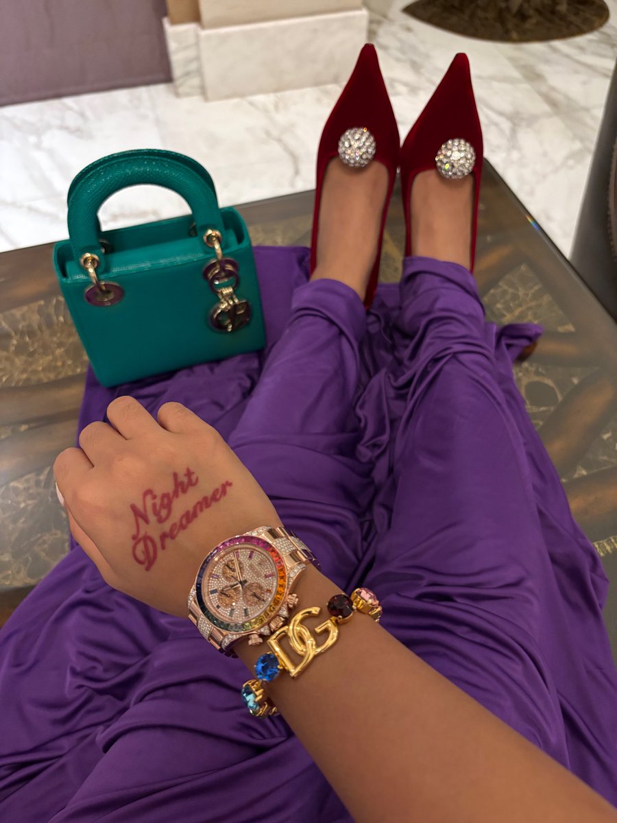hanamymood's tweet photo. Tom Ford💜 https://t.co/zFMGb5FUkU