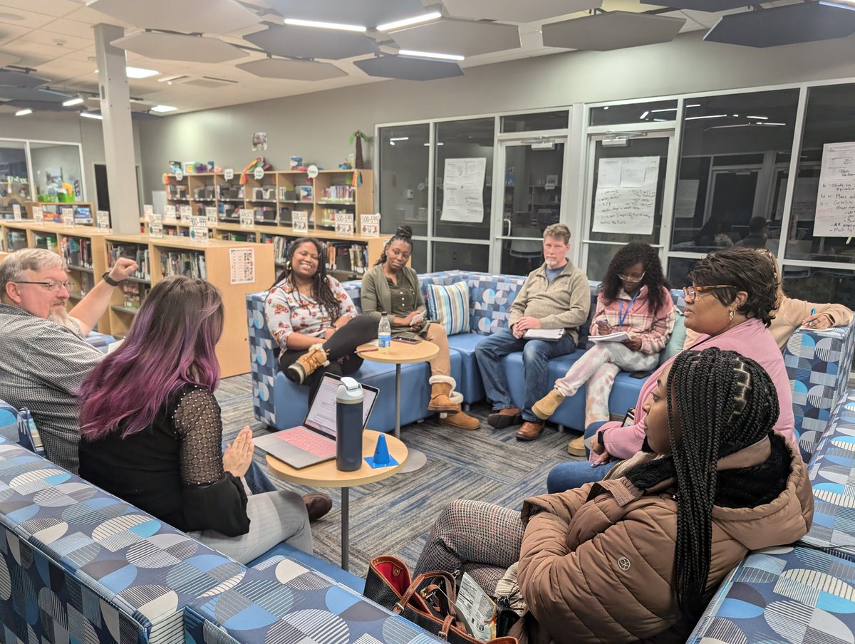 michele_vinnie's tweet image. 6th Grade Math teachers collaborate to prepare for Q3 instruction. This session was teacher-led by @JonesMagnetMS teachers Barnwell and Scalley!  #newstandards #newitems @HCS_MathDept @alynn_math @CarolQu90431435 @Tiff_Williams22