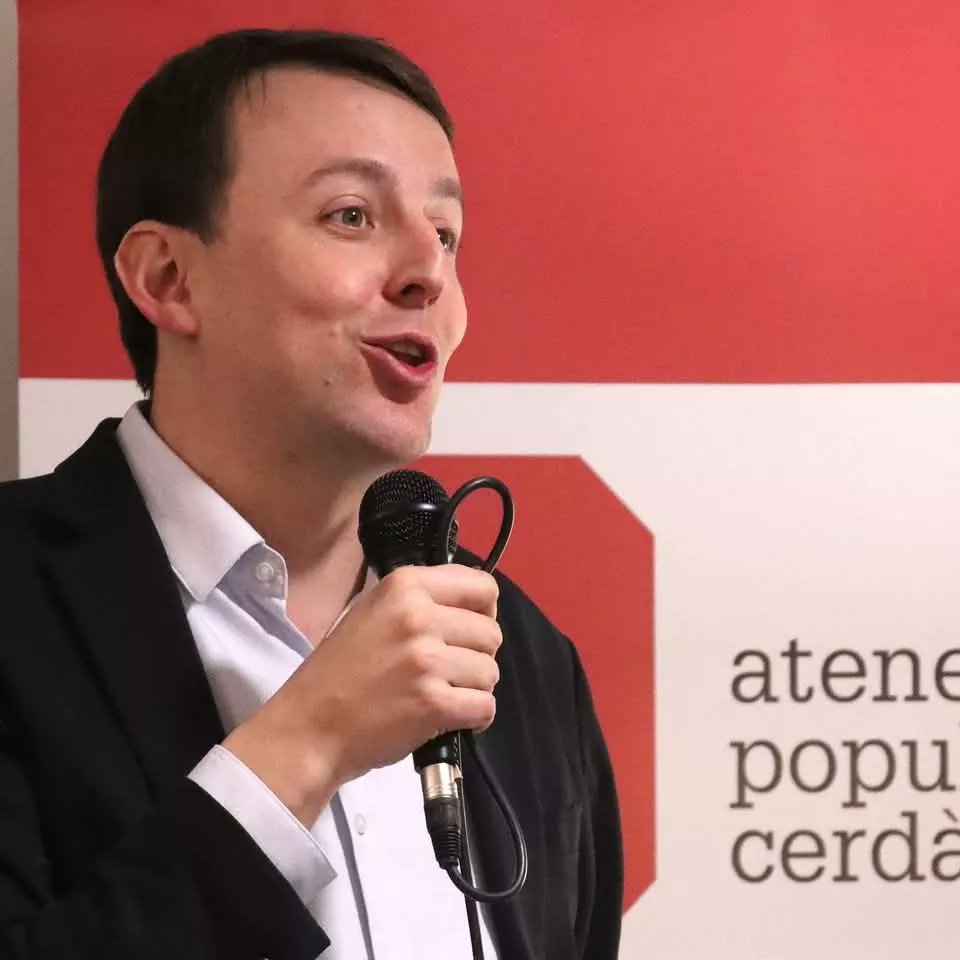 Rsanchez8's tweet photo. Tuvimos el placer de compartir con @javilopezEU VP del @parlamentoUE, @sjaurrieta dip. al Parlament de Cataluña y @ramonlopez4 coord. de la PUD en España, en  el conversatorio "La Democracia en Venezuela" organizado por @AteneuElPoblet,  la situación política actual en Venezuela. https://t.co/SebwP0eCKs
