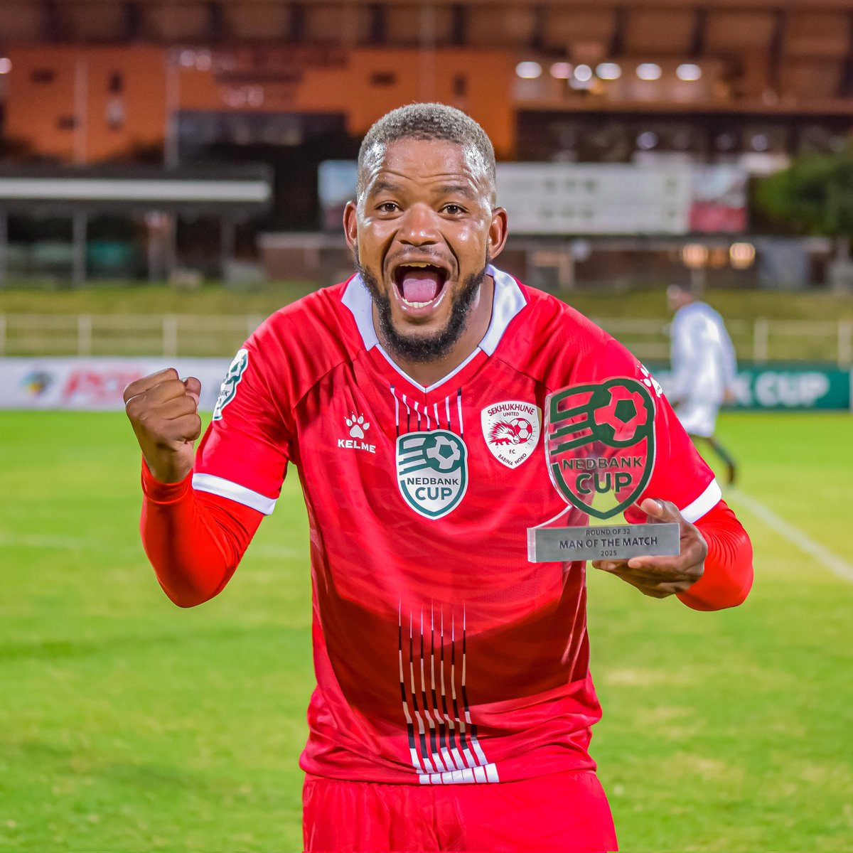SekhukhuneFc's tweet photo. 🏆#NedbankCup  Man of the Match: Sipho Mbule. 

Congratulations🥳🥳🥳

🦔🦔🦔

#Adibahlabe #NedbankCup https://t.co/dSLYVnyK1q